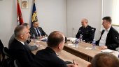 ВУЛИН ОБИШАО ПУ ПИРОТ: Држава интензивно јача капацитете полиције, али и улаже у обуку кадрова (ФОТО)