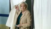 MAKRON I LE PEN ZA JELISEJ: Liderki “Nacionalnog okupljanja” odgovara preraspodela glasova koja sledi u drugom krugu