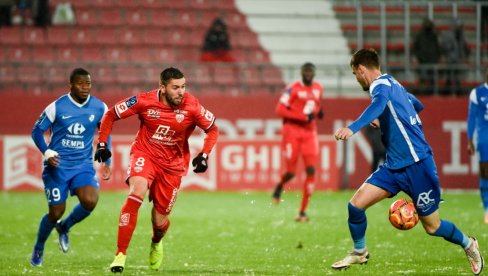 TIP IZDVAJA ZA PETAK:  Dižon se diže