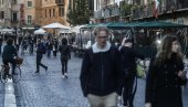 РИМ ВЕЛИКОМ БРЗИНОМ МЕЊА ЛИЦЕ СА ЗАТВОРЕНИМ РАДЊАМА: Месаре, пекаре, мале радње које су продавале све, спуштају ролетне