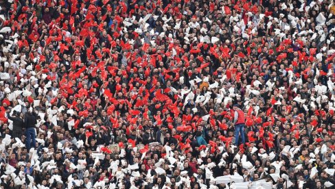OBRT, CRVENA ZVEZDA NIJE ODUSTALA OD EVROPE! Crveno-beli se ipak prijavili za učešće u evropskim kupovima!