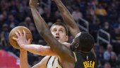 OVO JE ODVRATNO! Američki novinari zgroženi zbog onog što je Nikola Jokić upravo doživeo u NBA plej-ofu