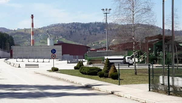 ПРЕПАКИВАЛИ ПЕЛЕТ: Компанија Вектра Јакић обманула јавност и стране кредиторе. на туђе џакове лепили етикете Брковићеве фирме