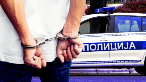 UHAPŠEN MUŠKARAC (24) U BATAJNICI: Zapalio automobil policajcu