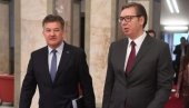 VUČIĆ SE SASTAO SA LAJČAKOM: Predsednik razgovarao sa specijalnim predstavnikom EU (FOTO)