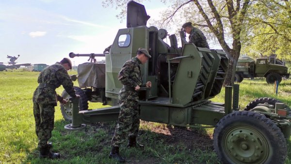 ОБУКА ПВО ЈЕДИНИЦА ВС: Ракетни ситеми Куб-м и топови бофорс спремни