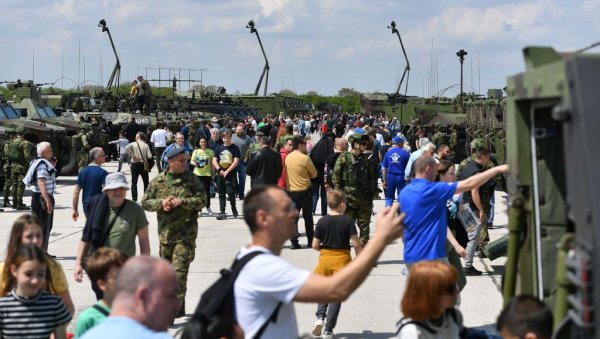 ОД НОВОГ САДА, ПРЕКО ПОДГОРИЦЕ, ДО ИТАЛИЈЕ: Велико интересовање грађана за „ШТИТ 2022“ (ФОТО)