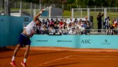 KAKAV, BRE, RAFA! Novak je božanstvo u Španiji, delirijum u Madridu zbog Srbina (FOTO/VIDEO)