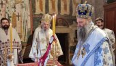 PATRIJARH SLUŽIO LITURGIJU U PEĆKOJ PATRIJARŠIJI: Opet smo došli kući, da Bog da da uvek budemo ovde (FOTO)