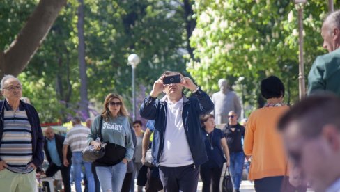 GOTOVO POLA MILIONA TURISTA U SRBIJI U AVGUSTU: Domaći više vole banje, stranci gradove - a ovo su najposećenije destinacije