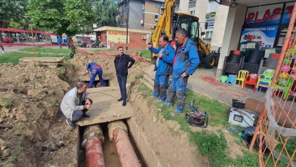 ОБНАВЉАЈУ ТОПЛОВОД У ОБРЕНОВЦУ: Почели радови на цевоводу