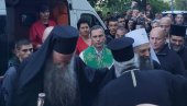 PORFIRIJE NA LITURGIJI U MANASTIRU OSTROG: Sabrali smo se oko Svetog Vasilija kako bismo se vratili sebi