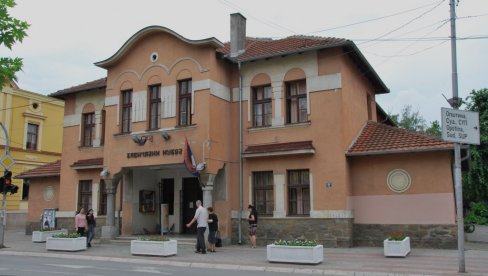 IZLOŽBA U ZAVIČAJNOM MUZEJU U JAGODINI: Ilija Ika Vukićević kao inspiracija