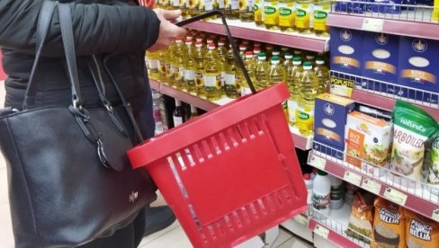 НЕРАДНА НЕДЕЉА ПО НОВИМ ПРАВИЛИМА? Послодавци, запослени у трговини, али и грађани Црне Горе ишчекују објављивање коначне одлуке: