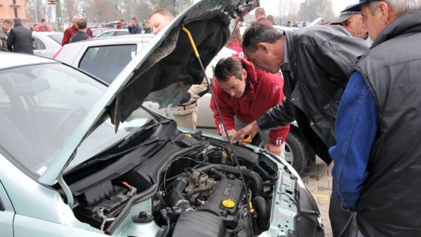 НЕ ДАЈТЕ ДА ВАС ПРЕВАРЕ: Ако ништа не пише, гаранција при куповини половних аутомобила две године