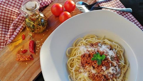 KADA JEDNOM SPREMITE OVU PASTU, UVEK ĆETE JE PRAVITI: Popularni turski recept osvaja, a za pripremu je potrebno nekoliko minuta