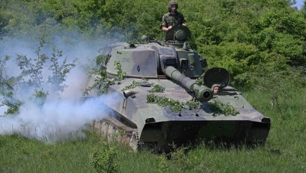 ОБУКА И ГАЂАЊЕ НА ПАСУЉАНСКИМ ЛИВАДАМА: Српски пешадинци и артиљерци показали шта знају (ФОТО)