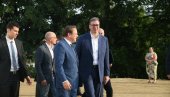 CENTAR ZA LEČENJE NAŠE DECE: Vučić i Varhelji obišli radove na izgradnji Univerzitetske dečje klinike Tiršova 2 (FOTO/VIDEO)