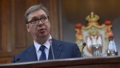 PREDSEDNIK VUČIĆ: Da rastu plate i penzije