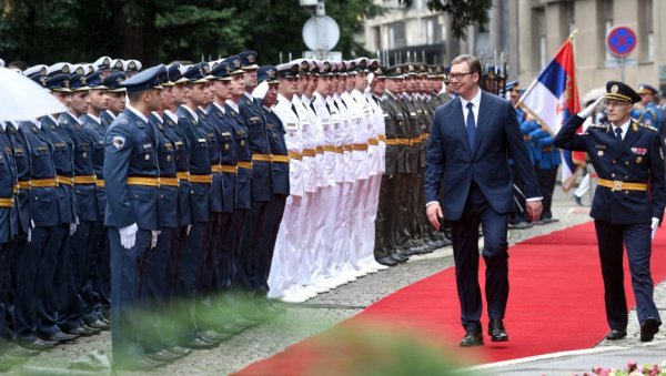 ВУЧИЋУ ЧЕСТИТАО ПРЕМИЈЕР ХОЛАНДИЈЕ: Радујем се даљем јачању наших одличних билатералних односа