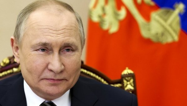 ПУТИН НИКАД НЕ БИ БОМБАРДОВАО КИЈЕВ: Изнад свега поштује верско и културно наслеђе