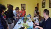 MNOGI KRIJU DA IMAJU MULTIPLU SKLEROZU: Vrščani obeležili svetski dan protiv ove bolesti MNOGI KRIJU DA IMAJU MULTIPLU SKLEROZU: Vrščani obeležili svetski dan protiv ove bolesti