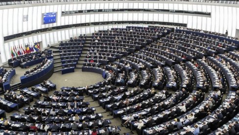 ЗАШТИТА НОВИНАРА ОД НАДУВАНИХ ПРОЦЕСА: Европска директива о посленицима седме силе односи се и на земље на путу придруживања ЕУ ЗАШТИТА НОВИНАРА ОД НАДУВАНИХ ПРОЦЕСА: Европска директива о посленицима седме силе односи се и на земље на путу придруживања ЕУ