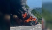 ZAPALIO SE AUTOBUS PUN DECE: Zaštrašujući prizori u Hrvatskoj