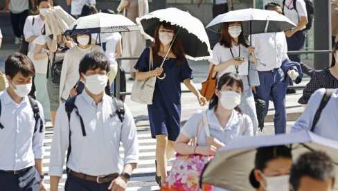 ŽIVEO SAKE: Japanska poreska služba traži načine da podstakne mlade da češće posežu sa čašicom