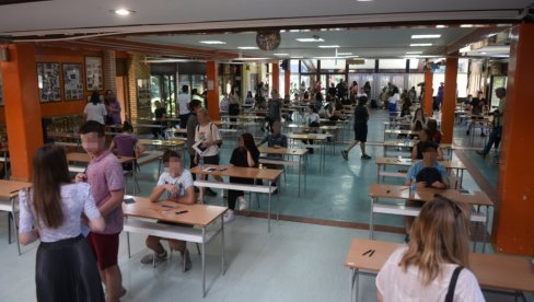 SUTRA POČINJE UPIS U SREDNJE ŠKOLE: Ovo su pravila za popunjavanje testova na završnom ispitu SUTRA POČINJE UPIS U SREDNJE ŠKOLE: Ovo su pravila za popunjavanje testova na završnom ispitu