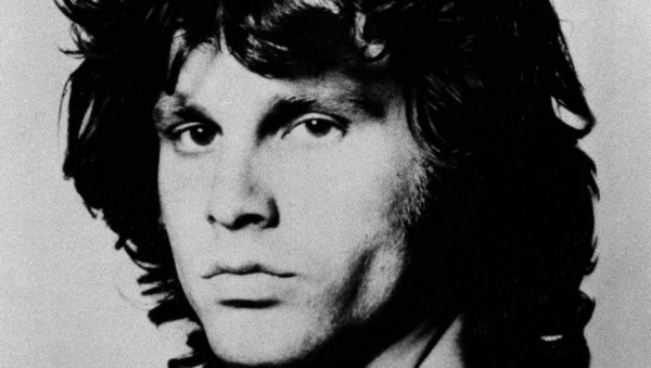 ПРОНАЂЕНА БИСТА ЏИМ МОРИСОНА: Украдена са његовог гроба пре 37 година ПРОНАЂЕНА БИСТА ЏИМ МОРИСОНА: Украдена са његовог гроба пре 37 година