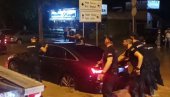 HAOS NA NOVOM BEOGRADU I NOVOM NOVOSADSKOM PUTU: Automobili plivaju, policija intervenisala, spasavali ljude (VIDEO)