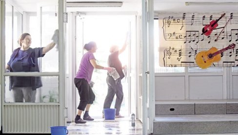 FALE TETKICE: Beogradske škole nemaju dovoljno zaposleni koji bi brinuli o higijeni