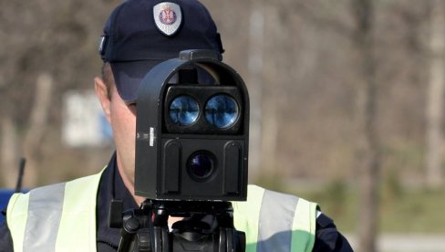 НОВИ РАДАРИ ВИДЕ АПСОЛУТНО СВЕ: Казне стижу брзином светлости  и до 25.000 динара НОВИ РАДАРИ ВИДЕ АПСОЛУТНО СВЕ: Казне стижу брзином светлости  и до 25.000 динара