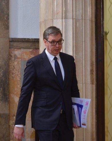 У КИНЕСКОМ КУЛТУРНОМ ЦЕНТРУ: Вучић данас на презентацији робота компаније АГИБОТ Инноватион