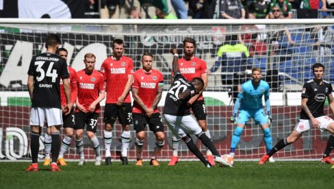 3+ TIKET JE JUČE PROŠAO: Evo današanjeg predloga utakmica na kojima će se mreže sigurno tresti