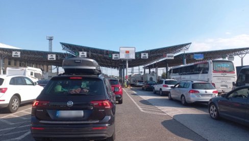 SPORAZUM POLICIJA SRBIJE I SEVERNE MAKEDONIJE: Zajedničke kontrole drumskog saobraćaja na prelazu Preševo-Tabanovce SPORAZUM POLICIJA SRBIJE I SEVERNE MAKEDONIJE: Zajedničke kontrole drumskog saobraćaja na prelazu Preševo-Tabanovce