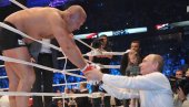 RUSIJA I AMERIKA NA NOGAMA! Majk Tajson i Fjodor Jemjeljanjenko ulaze u ring, ovaj meč će ceo svet da gleda!