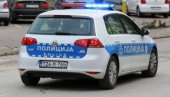 CRVENI AUTOMOBIL NAVODNO MAMI OSNOVCE PO BANJALUCI? Iz policije saopšteno da nemaju bilo kakva saznanja o tom ili sličnom događaju