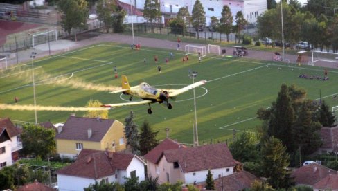 SUTRA PRSKAJU KOMARCE U VRŠCU: Avioni će zaprašivati i 7 od 22 sela