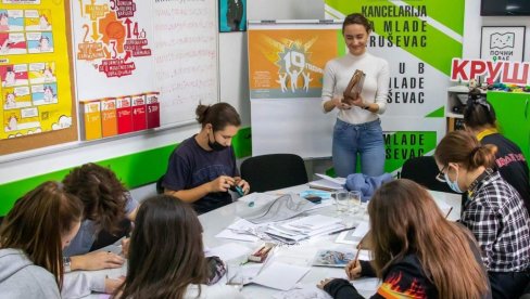 AKO IMATE MANJE OD 30 GODINA, A TRAŽITE POSAO : Kurseve finansira Ministarstvo turizma i omladine AKO IMATE MANJE OD 30 GODINA, A TRAŽITE POSAO : Kurseve finansira Ministarstvo turizma i omladine