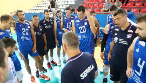 СРБИЈА ДОБРО ПОЧЕЛА, ПА СТАЛА: Одбојкаши доживели нови пораз у Лиги нација