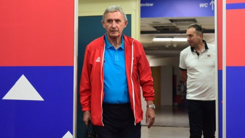 ВЕЛИКА БОЈАЗАН! О тешкоћама кроз које пролазе орлови селектор Светислав Пешић говорио после меча Србија - Кина ВЕЛИКА БОЈАЗАН! О тешкоћама кроз које пролазе орлови селектор Светислав Пешић говорио после меча Србија - Кина