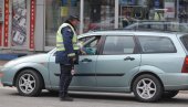 ПИЈАН, УДАРИО У „МЕРЦЕДЕС“: Прекршајна пријава против возача у Параћину ПИЈАН, УДАРИО У „МЕРЦЕДЕС“: Прекршајна пријава против возача у Параћину