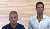 SRBIJA JE PONOSNA: Novak Đoković sa ocem i košarkašima zapevao Bože pravde u LJubljani (VIDEO)