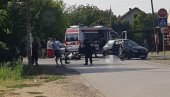 SMRSKANA VRATA PEŽOA, DELOVI MOTORA RASUTI PO PUTU: Uznemirujuće slike kod Rumenke, na mestu pogibije policajca (FOTO)