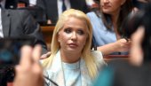 OVO SU NJIHOVE BOLESNE SATRAPE: Božić prokomentarisala pisanje pojedinih medija OVO SU NJIHOVE BOLESNE SATRAPE: Božić prokomentarisala pisanje pojedinih medija