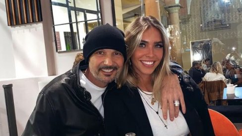 NEKI NE VERUJU U HEROJE...: Srceparajuća poruka ćerke Siniše Mihajlovića za pravoslavni Božić (FOTO) NEKI NE VERUJU U HEROJE...: Srceparajuća poruka ćerke Siniše Mihajlovića za pravoslavni Božić (FOTO)