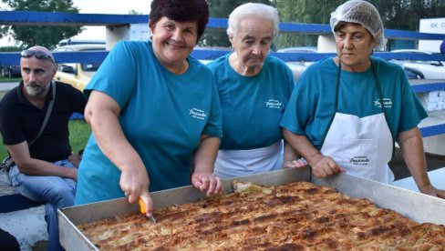 „PITIJADA“ DAROVALA „NAŠU KUĆU“: Deca sa posebnim potrebama dobila poklon (FOTO)