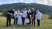 ČUVARI TRADICIONALNE MUZIKE SA OVIH PROSTORA: Iskon nastupiće u subotičkoj i novosadskoj sinagogi 17. i 24. septembra